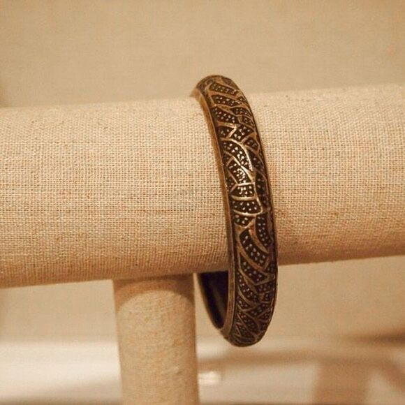 Premier Designs “Hamilton” Ethnic Brass Bangle - Picture 9 of 9